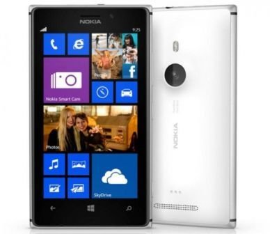 Nokia Lumia 925 оценен в 24 тыс. 990 рублей