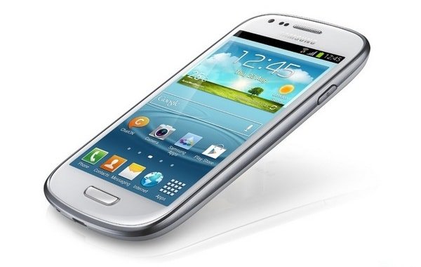  Samsung Galaxy S III.   