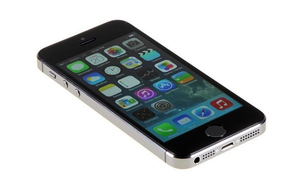 : Apple iPhone 5S  Samsung Galaxy S5