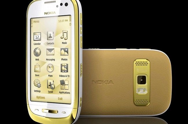  Nokia Oro. 
