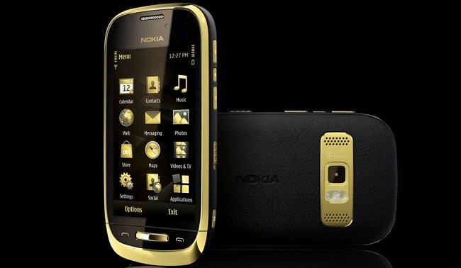  Nokia Oro.  