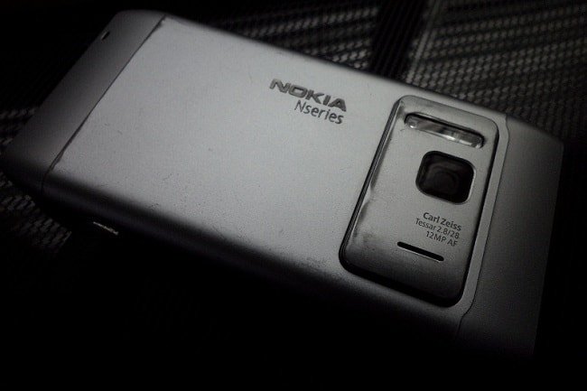 Nokia N8  Gorilla Glass,     