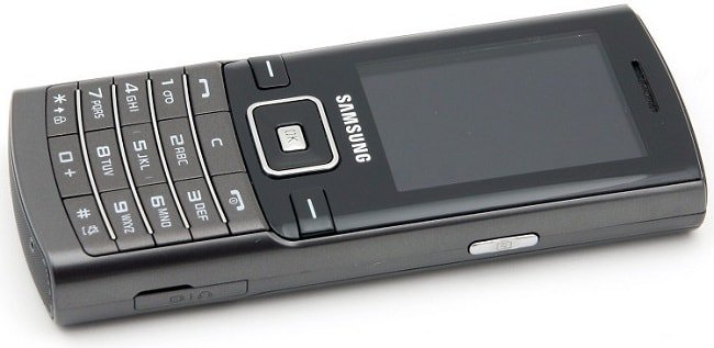   Samsung SGH D780
