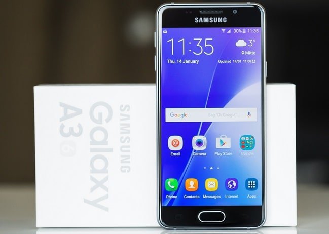  Galaxy A3  Samsung