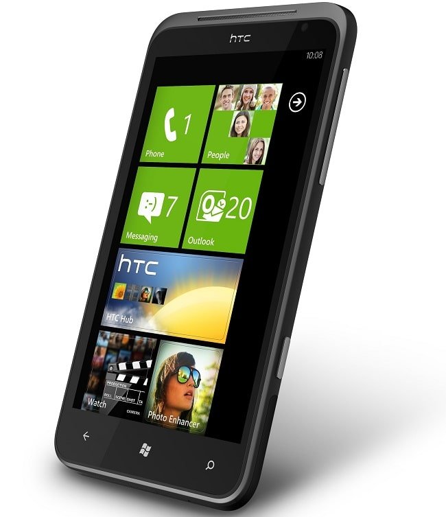 Мобильные телефоны HTC Titan и HTC Smart