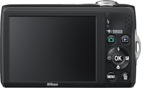 Nikon Coolpix L22 - компактный и недорогой фотоаппарат