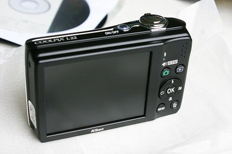 Nikon Coolpix L22 - компактный и недорогой фотоаппарат
