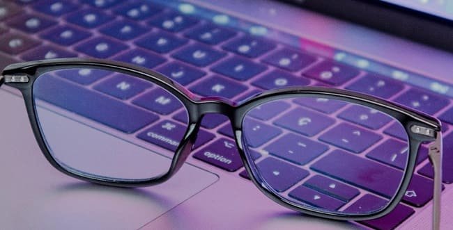 Компьютерные очки: улучшают зрение?